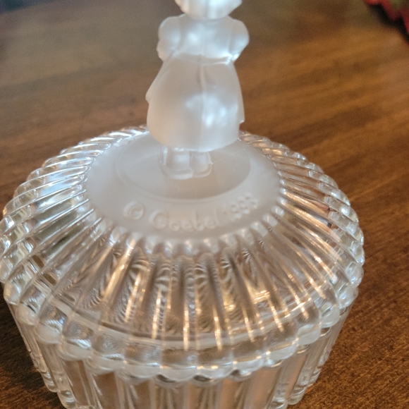 1993 MI HUMMEL CRYSTAL TRINKET DISH - Picture 1 of 8